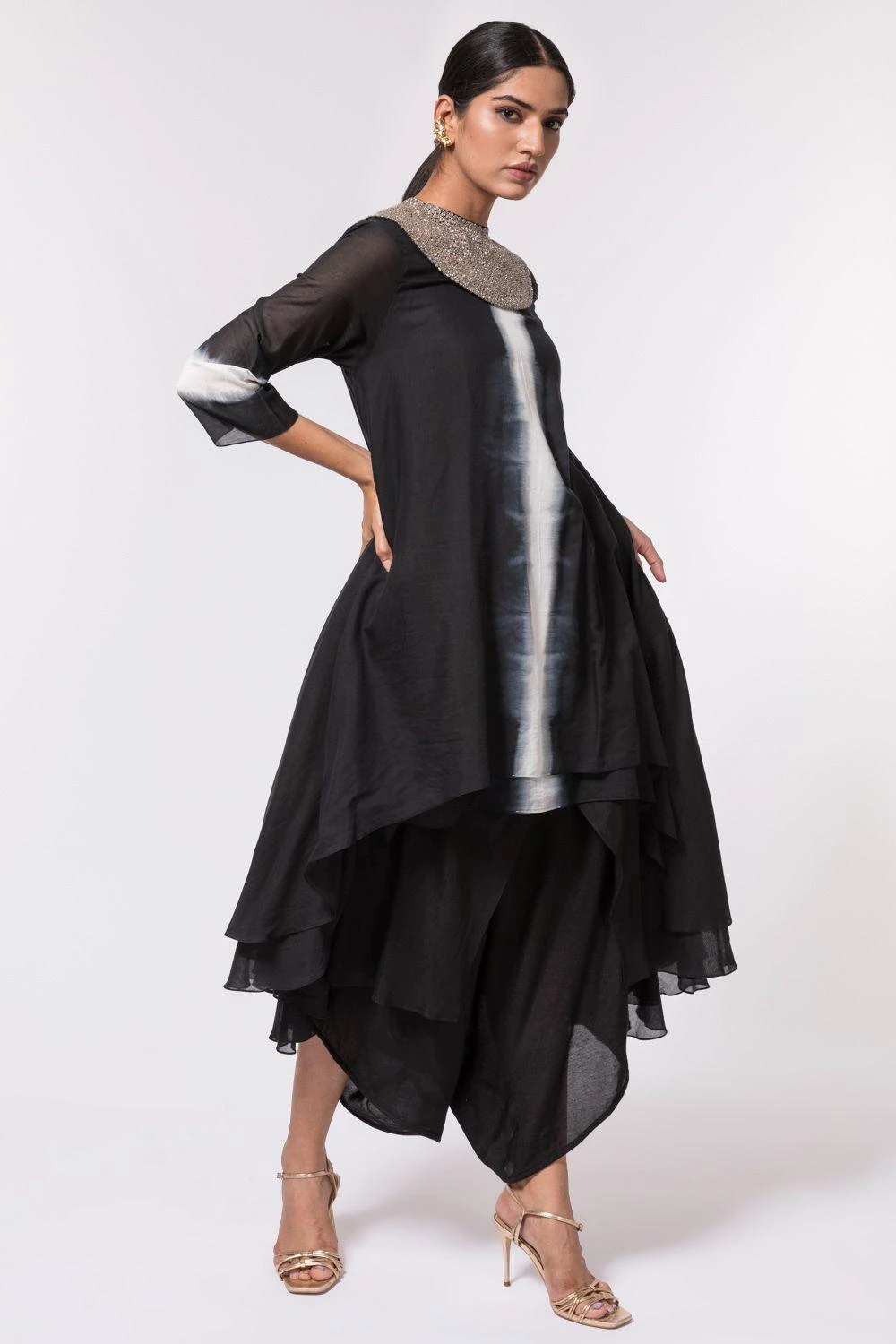 Aikeyah Black Shibori Kurta Set With Detachable Collar 3 Aikeyah Black Shibori Kurta Set With Detachable Collar - Image 3