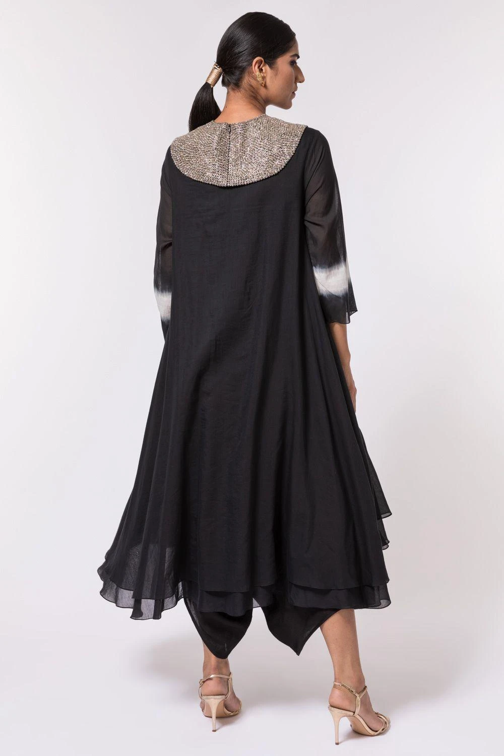 Aikeyah Black Shibori Kurta Set With Detachable Collar 5 Aikeyah Black Shibori Kurta Set With Detachable Collar - Image 5