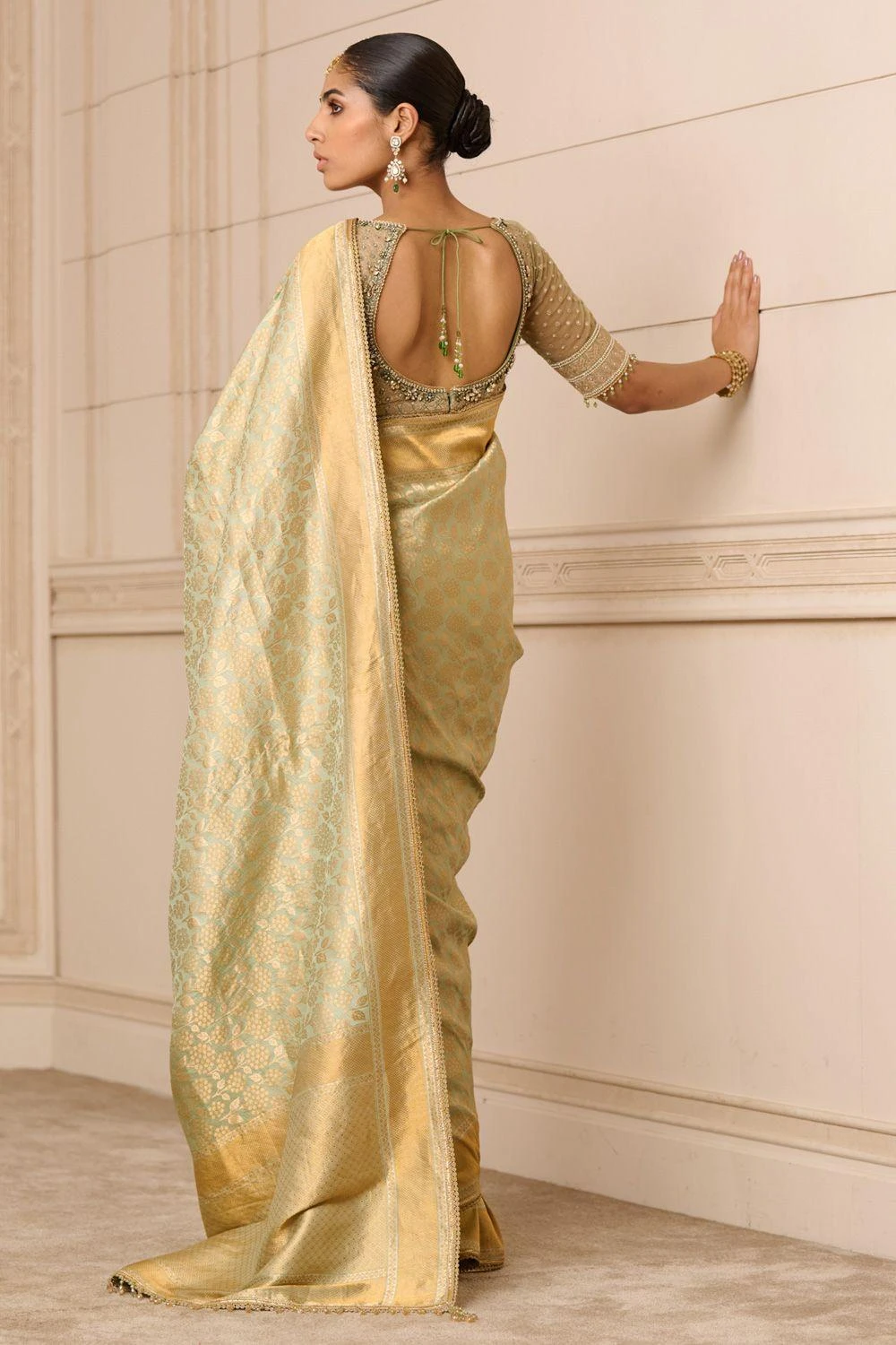 Tarun Tahiliani Jade Handwoven Brocade Sari 4 Tarun Tahiliani Jade Handwoven Brocade Sari - Image 4