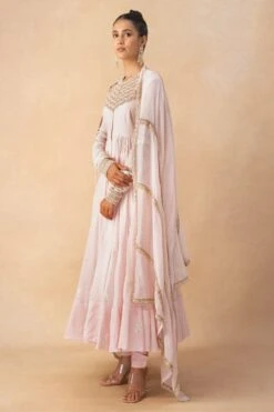 Anamika Khanna Baby Pink Embelished Anarkali Set 7 Anamika Khanna Baby Pink Embelished Anarkali Set -Echo Clothing Store 11123ak2 3