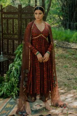 Pooja Keyur Meraki Aari Embroidered Organza Dupatta