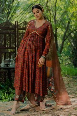 Pooja Keyur Meraki Aari Embroidered Organza Dupatta -Echo Clothing Store 111pkm45 4