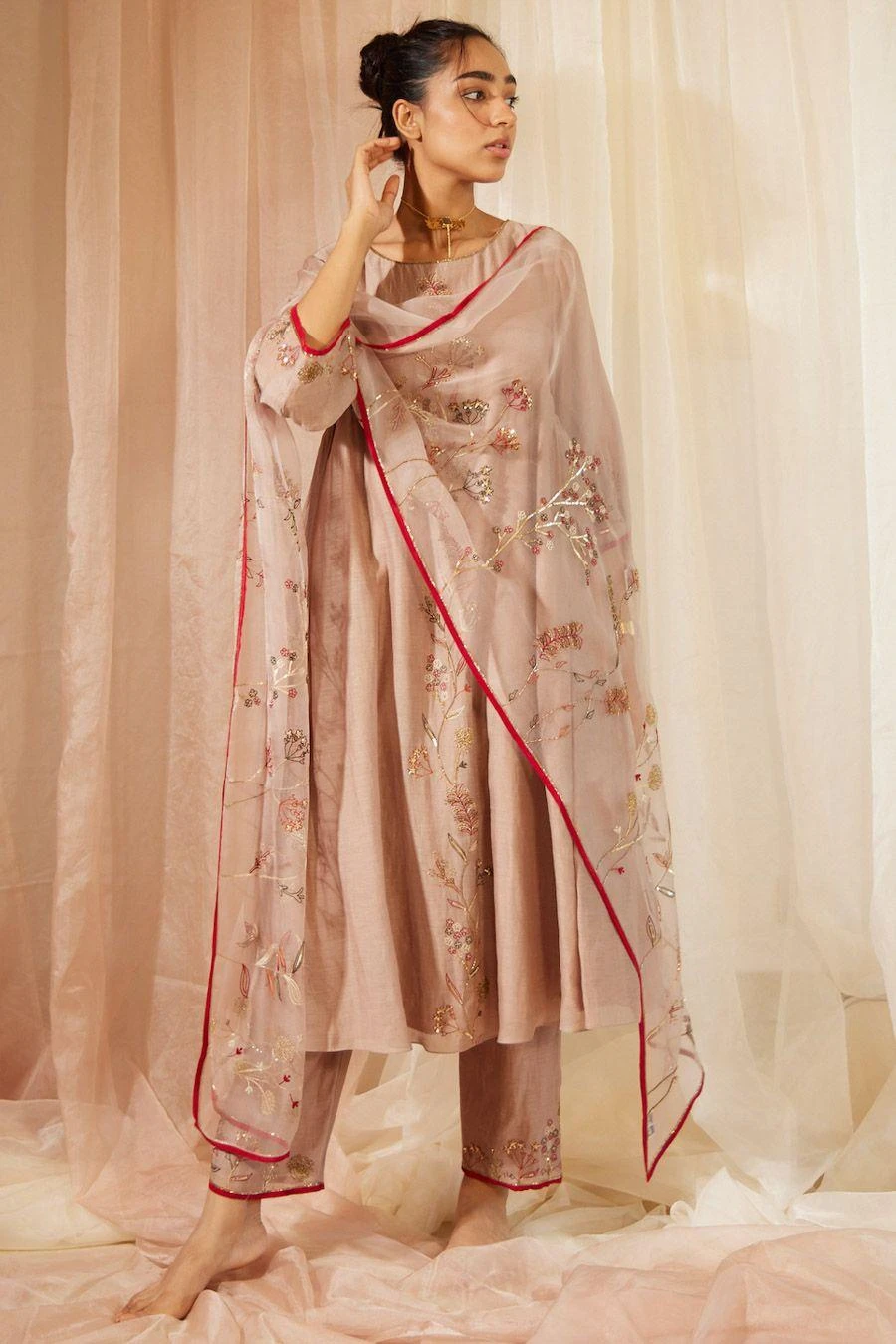 Sarang Kaur Grey Gul Stole 1 Sarang Kaur Grey Gul Stole