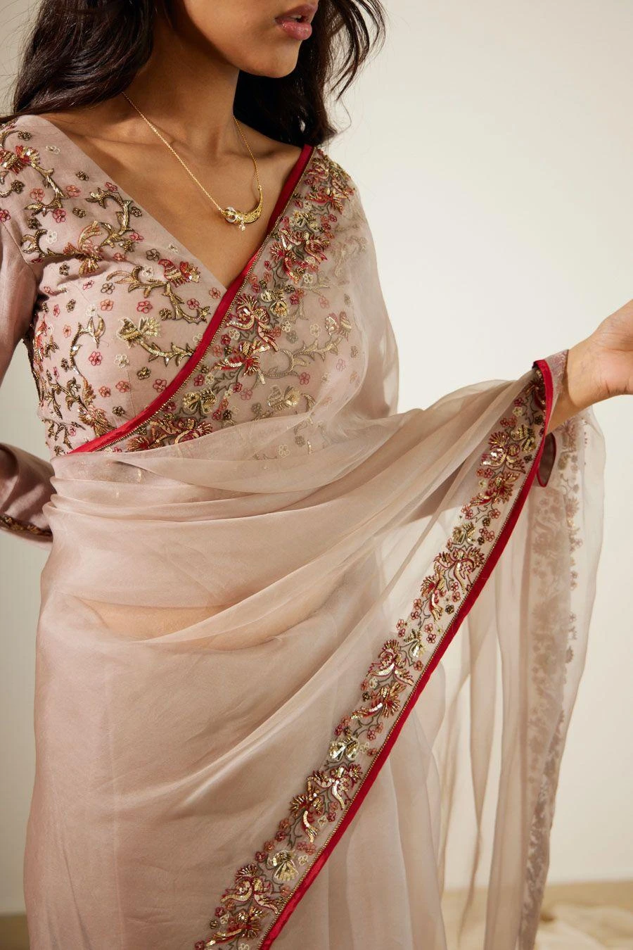 Sarang Kaur Grey Gulaal Sari 2 Sarang Kaur Grey Gulaal Sari - Image 2