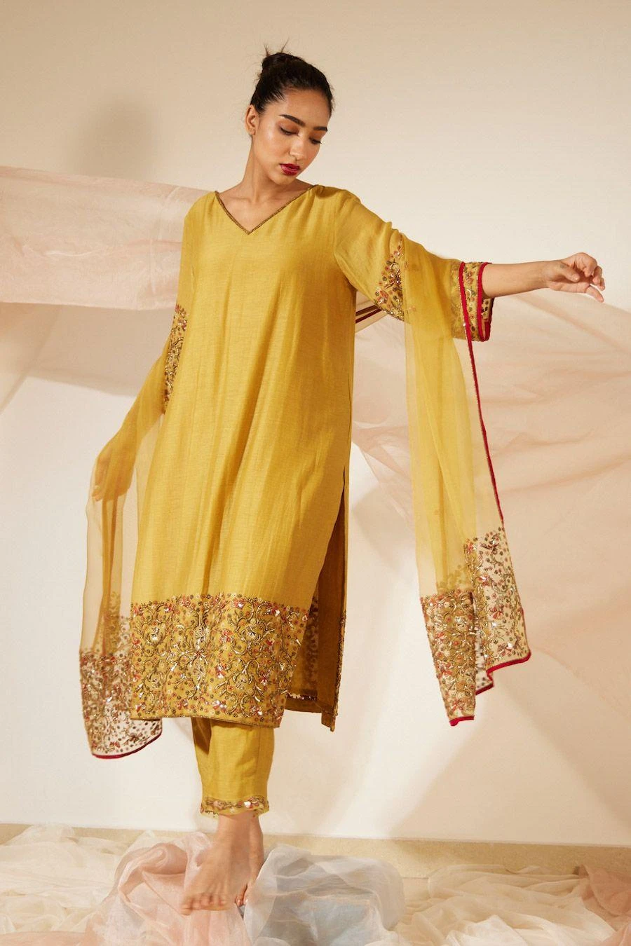 Sarang Kaur Yellow Gulaal Stole 3 Sarang Kaur Yellow Gulaal Stole - Image 3