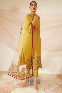 Sarang Kaur Yellow Gulaal Stole 10 Sarang Kaur Yellow Gulaal Stole -Echo Clothing Store 11523sk4 5
