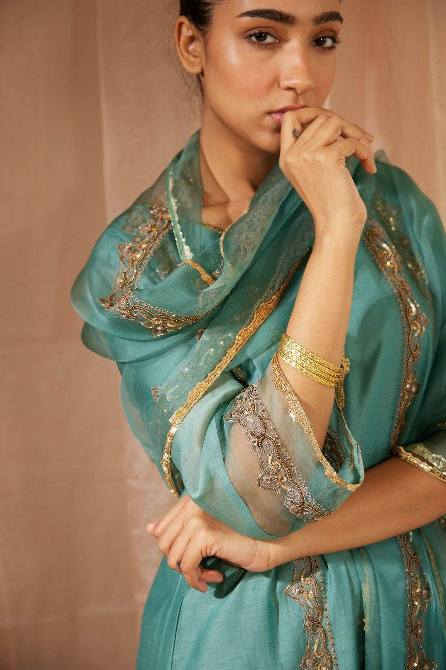 Sarang Kaur Blue Abir Stole 5 Sarang Kaur Blue Abir Stole - Image 5