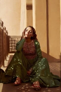 Avacara Green Zardosi Embroidered Anarkali 8 Avacara Green Zardosi Embroidered Anarkali -Echo Clothing Store 1210av03 4