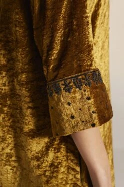 Shorshe Gold Hand Embroidered Kurta Set 10 Shorshe Gold Hand Embroidered Kurta Set -Echo Clothing Store 1211sh13 4