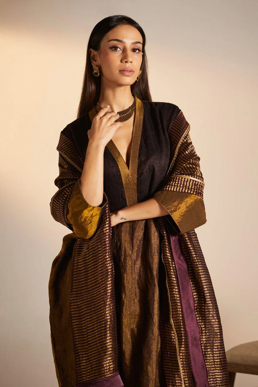 Shorshe Plum Handloom Tissue Striped Dupatta 2 Shorshe Plum Handloom Tissue Striped Dupatta - Image 2