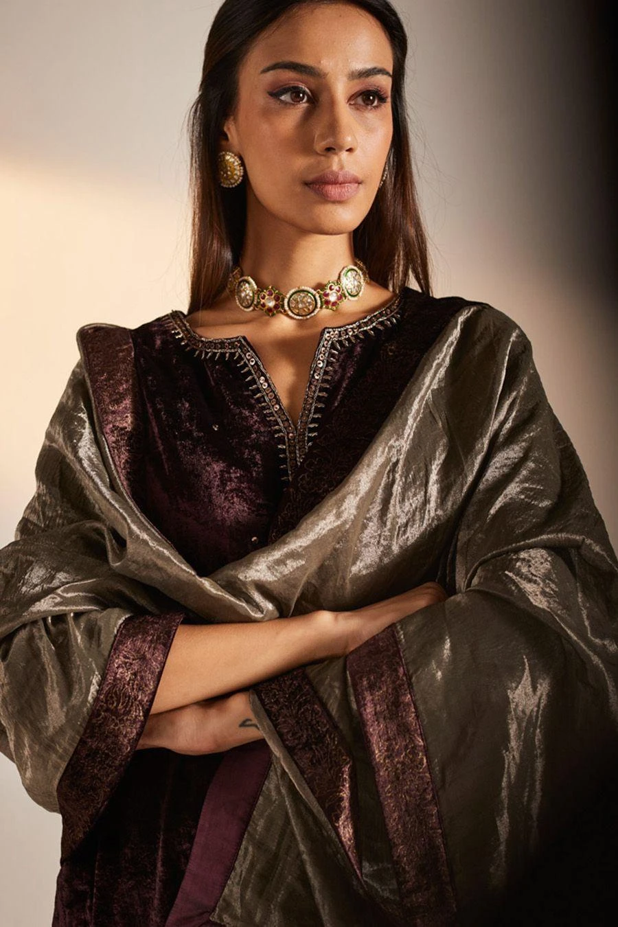 Shorshe Slate Silver Handloom Tissue Dupatta 5 Shorshe Slate Silver Handloom Tissue Dupatta - Image 5