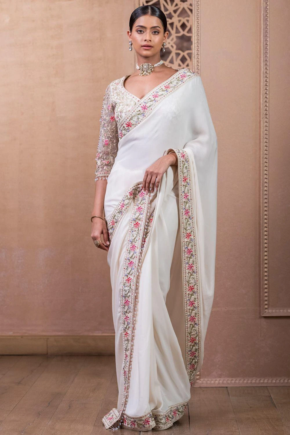 Tarun Tahiliani Ivory Floral Sari Set 2 Tarun Tahiliani Ivory Floral Sari Set - Image 2