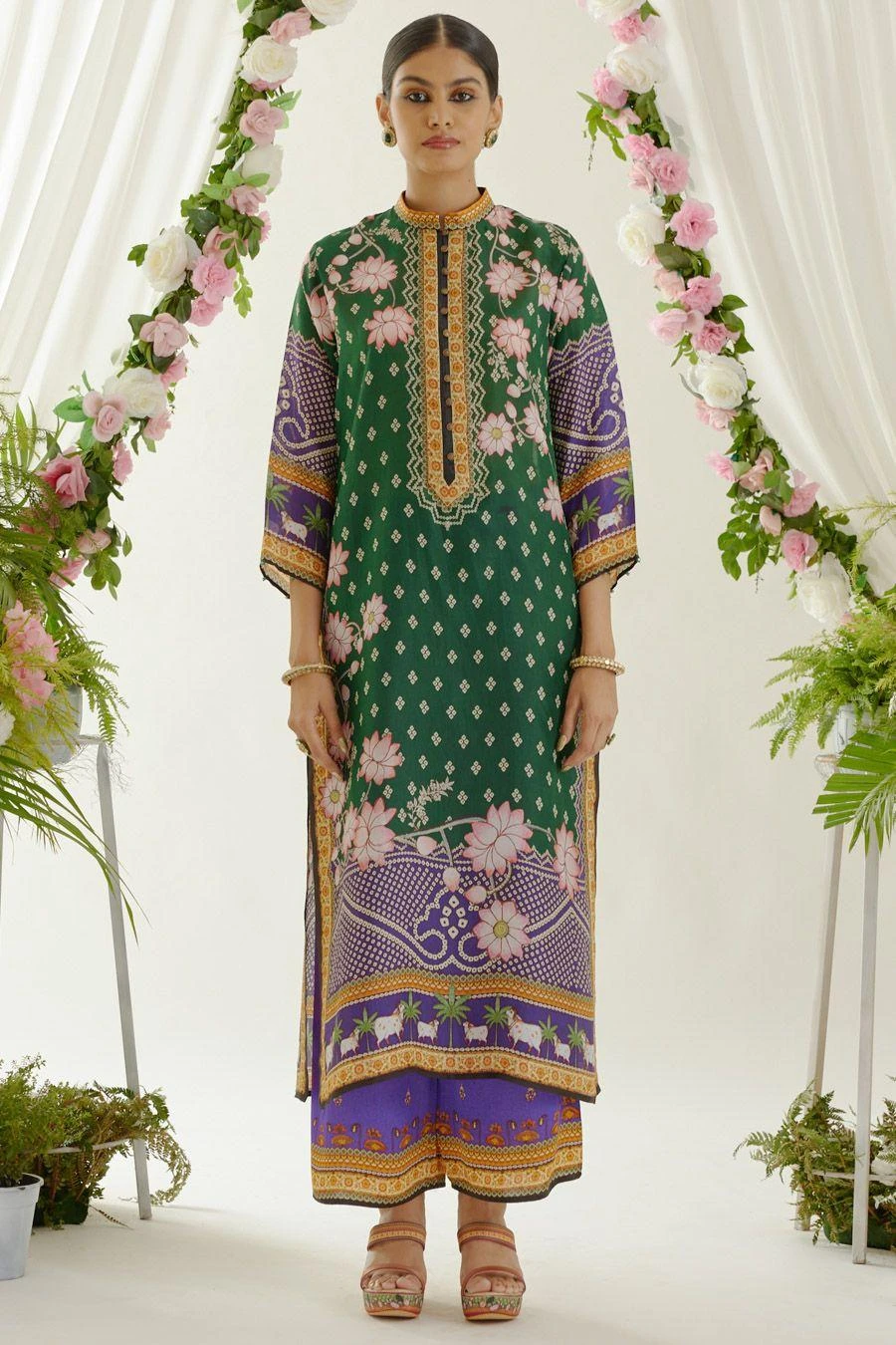 Rajdeep Ranawat Emerald Floral Printed Kurta Set 3 Rajdeep Ranawat Emerald Floral Printed Kurta Set - Image 3