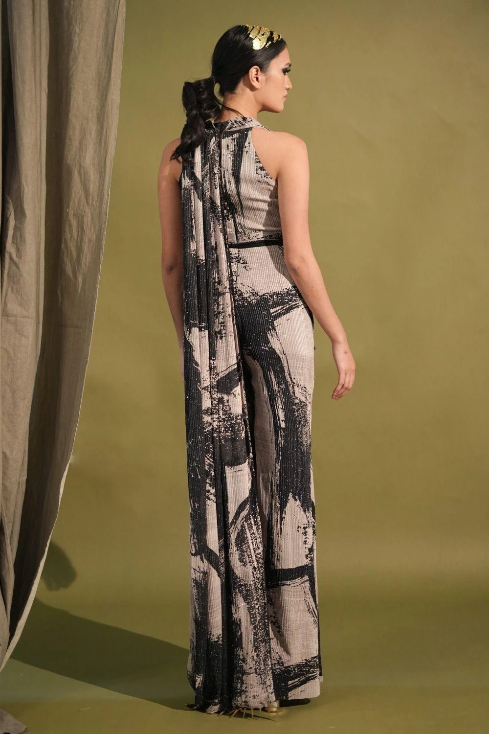Nikita Mhaisalkar Black & White Stroke Printed Jumpsuit Sari 6 Nikita Mhaisalkar Black & White Stroke Printed Jumpsuit Sari - Image 6