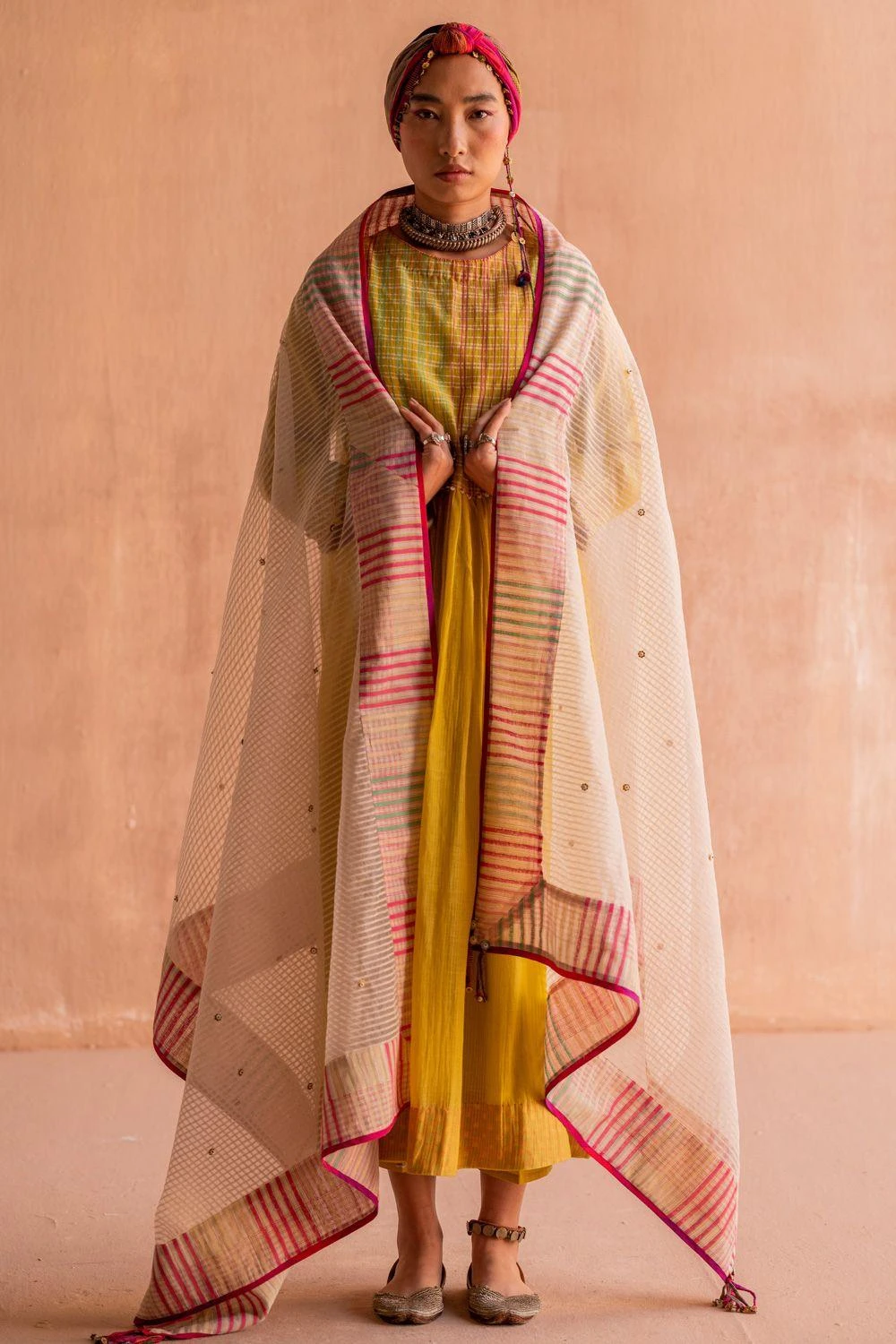 Swatti Kapoor Svet White Hand Embroidered Dupatta 1 Swatti Kapoor Svet White Hand Embroidered Dupatta