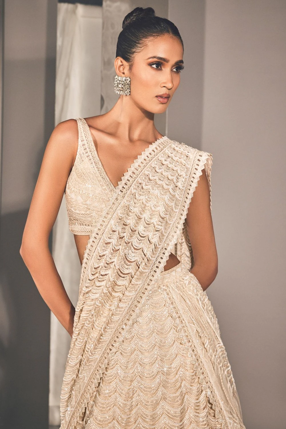 Ritika Mirchandani Ivory On Ivory Wave Lehenga Sari 2 Ritika Mirchandani Ivory On Ivory Wave Lehenga Sari - Image 2