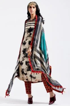 Aseem Kapoor Multi-colour Patti Dupatta 9 Aseem Kapoor Multi-colour Patti Dupatta -Echo Clothing Store 160523ak10 4
