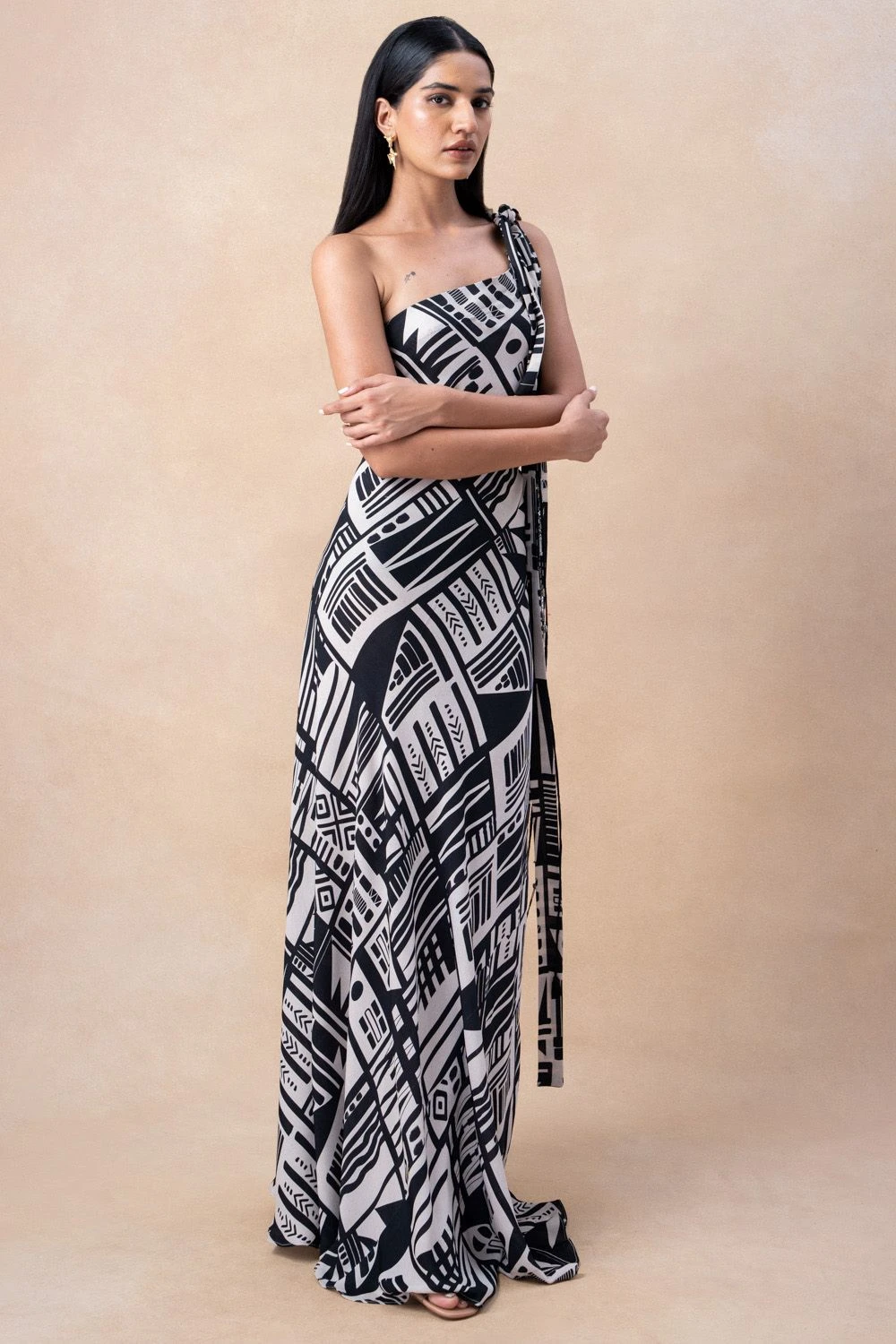 Nikita Mhaisalkar White Abstract Printed One Shoulder Dress 2 Nikita Mhaisalkar White Abstract Printed One Shoulder Dress - Image 2