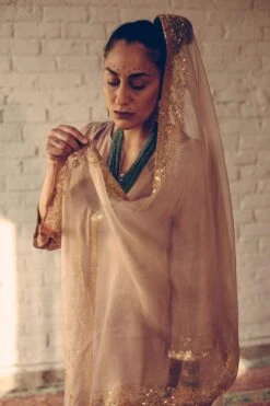 Sarang Kaur Grey Nizam Stole -Echo Clothing Store 1712sk10 4