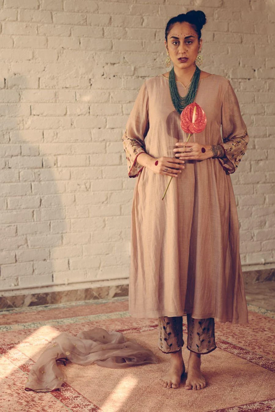 Sarang Kaur Grey Phool Stole 2 Sarang Kaur Grey Phool Stole - Image 2