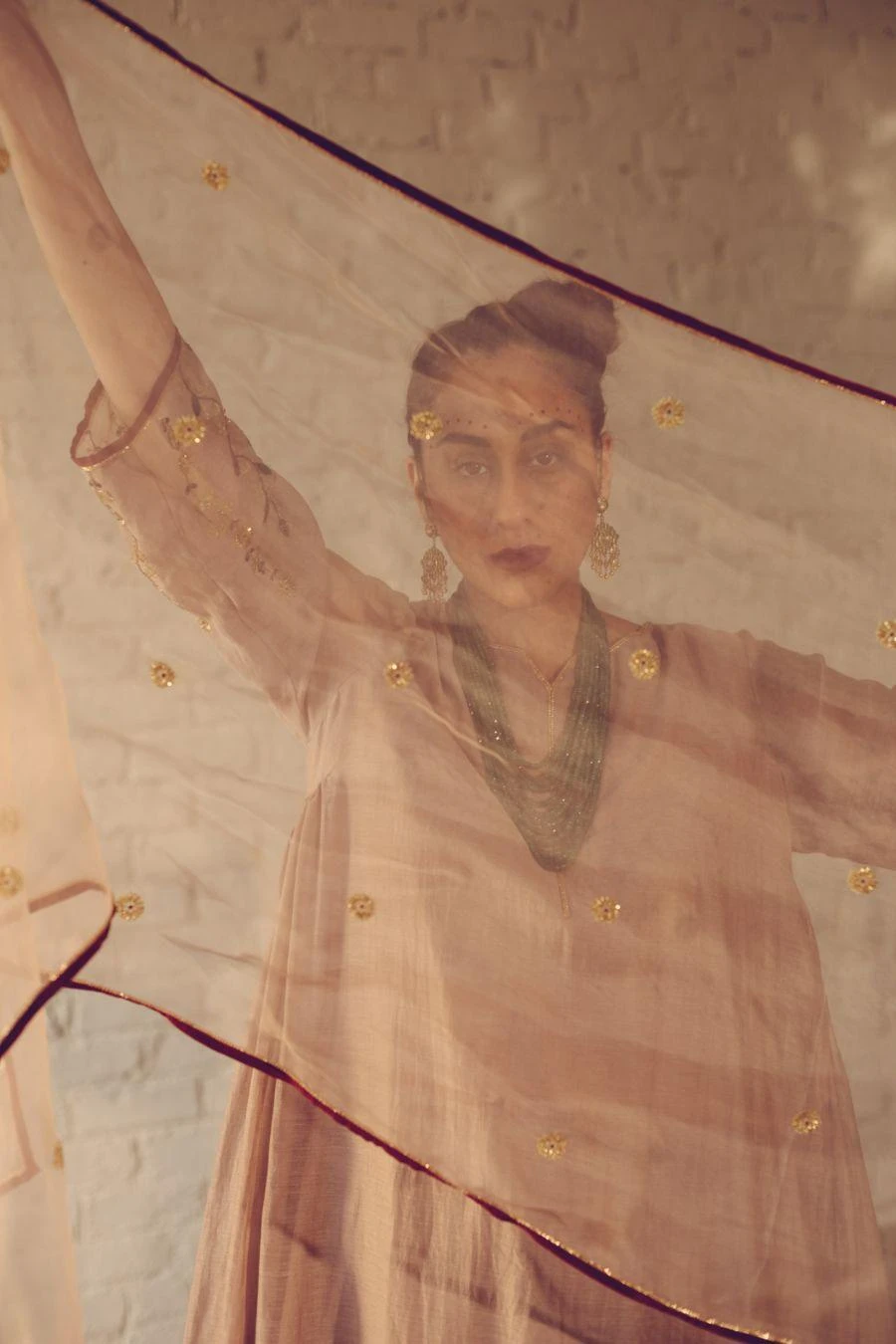 Sarang Kaur Grey Phool Stole 3 Sarang Kaur Grey Phool Stole - Image 3