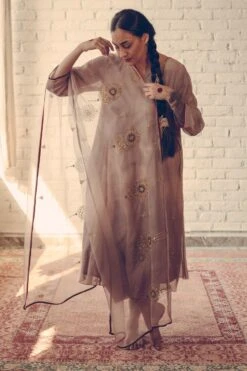 Sarang Kaur Grey Nayantara Stole -Echo Clothing Store 1712sk16 4