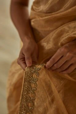 OhFab Gold Ujjwal Sari -Echo Clothing Store 1802oht33 5