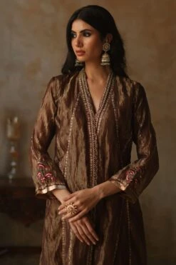 Begum Pret Asma Elegant Gold Kurta Set 7 Begum Pret Asma Elegant Gold Kurta Set -Echo Clothing Store 181223bp11 4