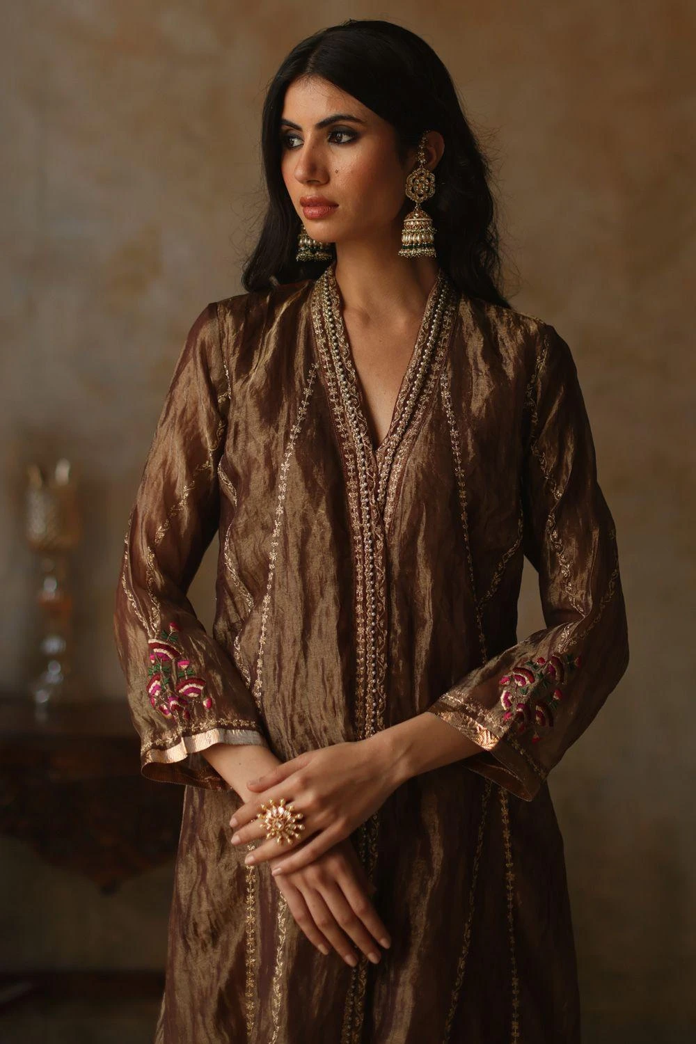 Begum Pret Asma Elegant Gold Kurta Set 4 Begum Pret Asma Elegant Gold Kurta Set - Image 4