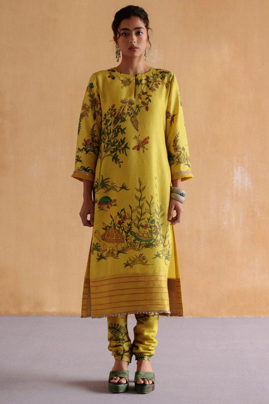 Archana Jaju Mustard Hand Painted Kalamkari Kurta Set 1 Archana Jaju Mustard Hand Painted Kalamkari Kurta Set