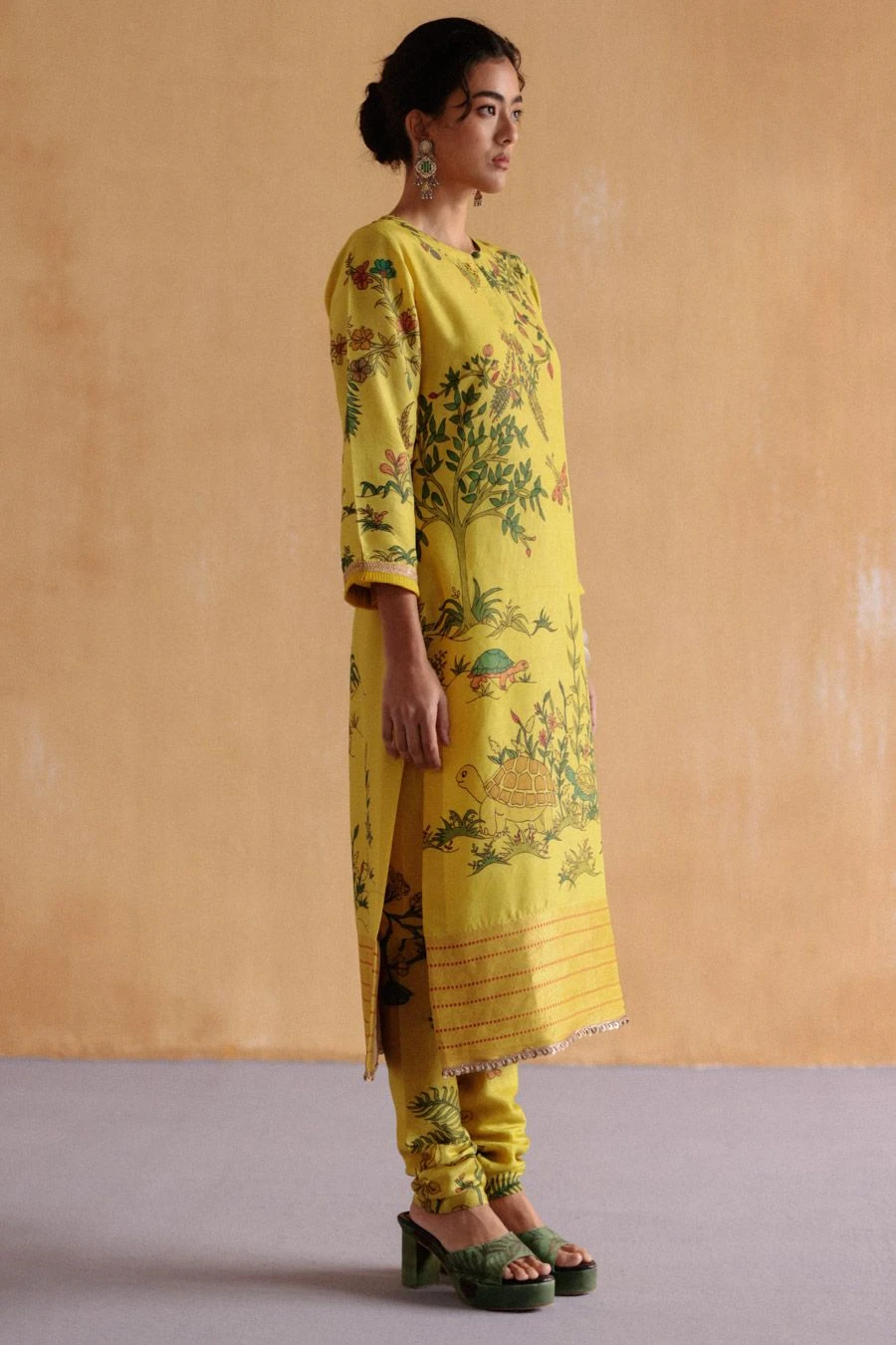 Archana Jaju Mustard Hand Painted Kalamkari Kurta Set 3 Archana Jaju Mustard Hand Painted Kalamkari Kurta Set - Image 3