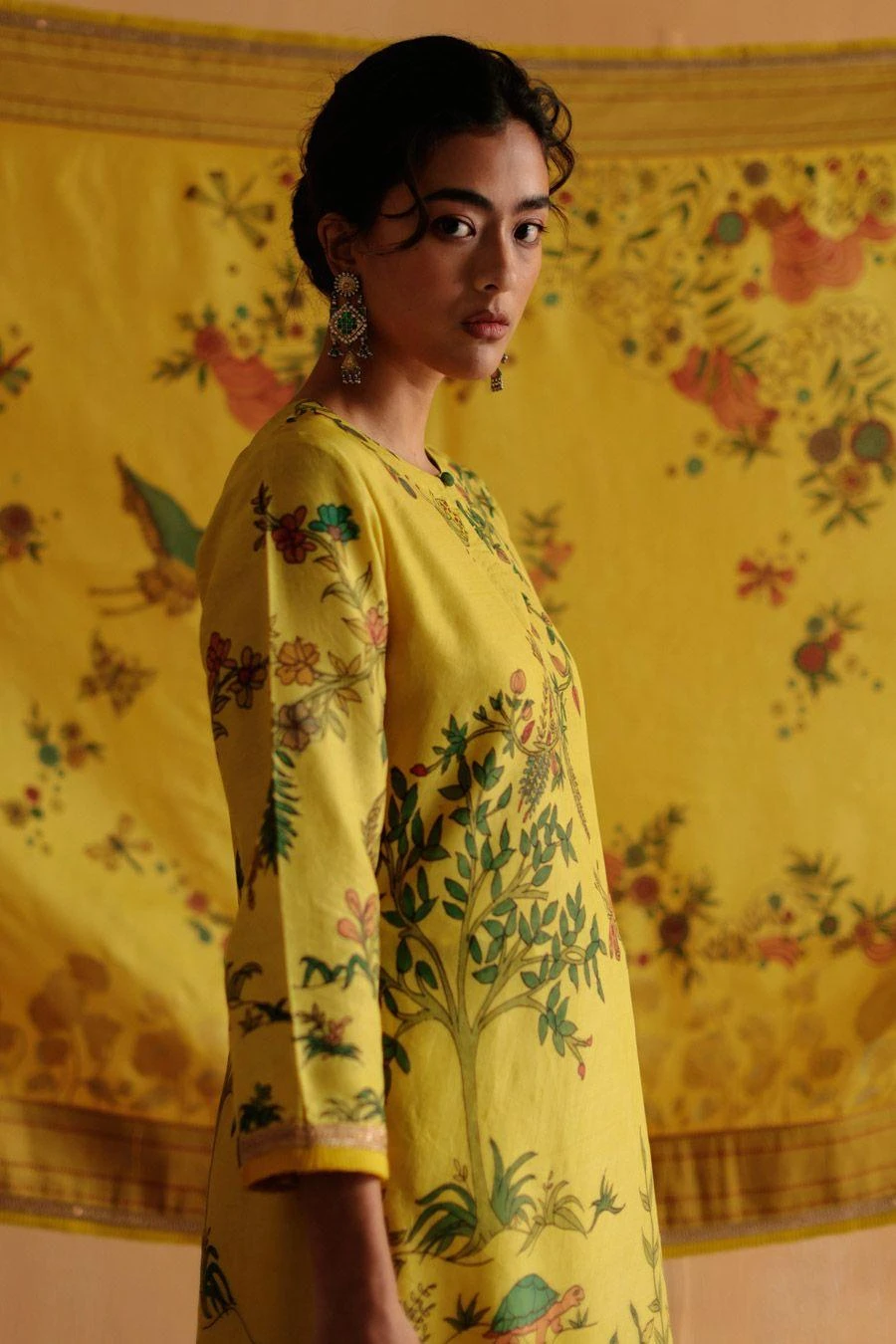 Archana Jaju Mustard Hand Painted Kalamkari Kurta Set 4 Archana Jaju Mustard Hand Painted Kalamkari Kurta Set - Image 4