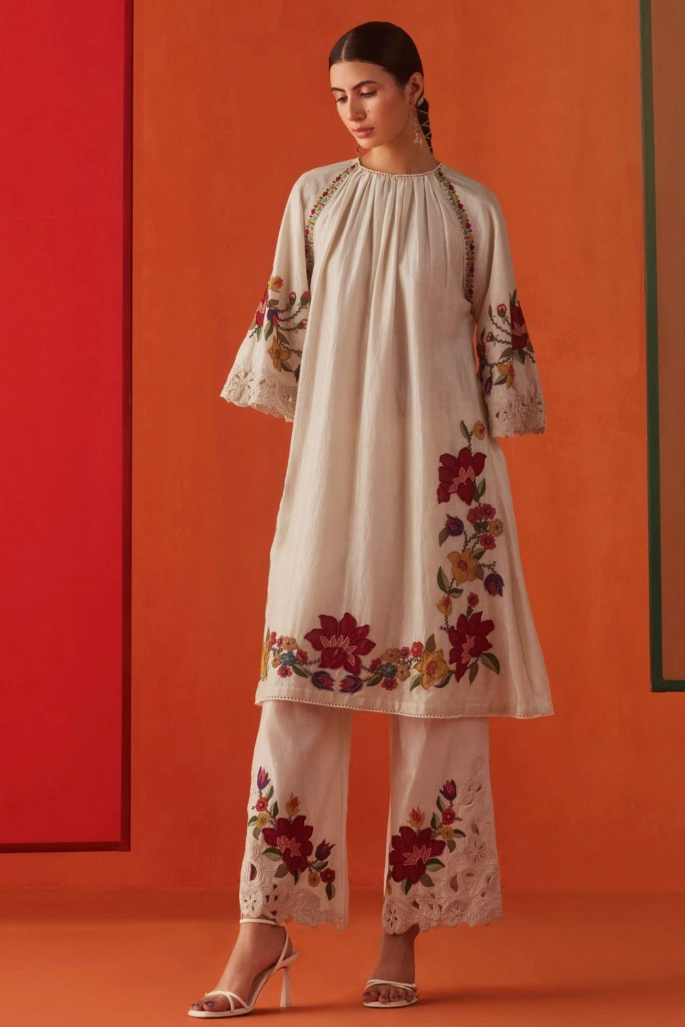 Chandrima Ivory Hibiscus Applique Kurta 2 Chandrima Ivory Hibiscus Applique Kurta - Image 2