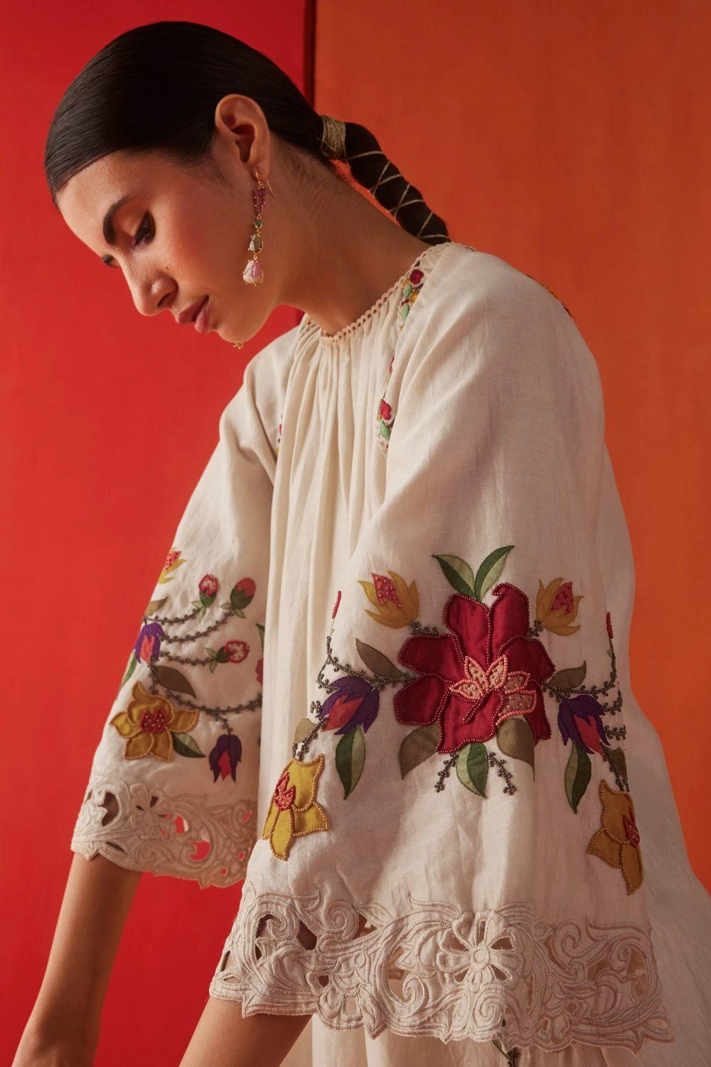 Chandrima Ivory Hibiscus Applique Kurta 3 Chandrima Ivory Hibiscus Applique Kurta - Image 3