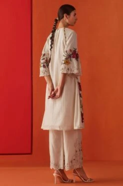Chandrima Ivory Hibiscus Applique Kurta 7 Chandrima Ivory Hibiscus Applique Kurta -Echo Clothing Store 18823ca11 4