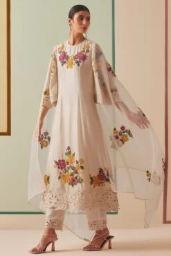 Chandrima Ivory Floral Embroidered Dupatta