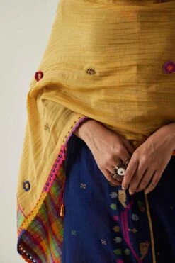 Sunira Designs Yellow Gulzaar Lace Stole -Echo Clothing Store 190523sd02 4