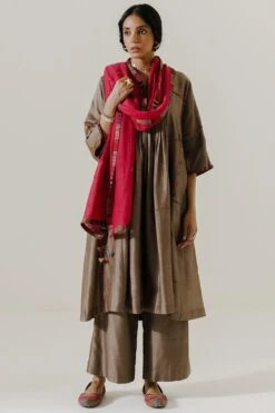 Sunira Designs Pink Handwoven Chanderi Stole