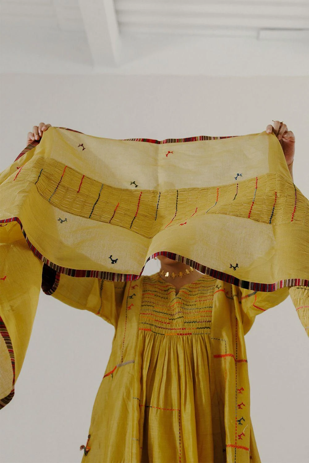 Sunira Designs Yellow Handwoven Chanderi Stole 4 Sunira Designs Yellow Handwoven Chanderi Stole - Image 4