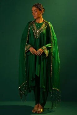 Prahnaaya Green Embellished High-low Kurta Set -Echo Clothing Store 198pra3 3