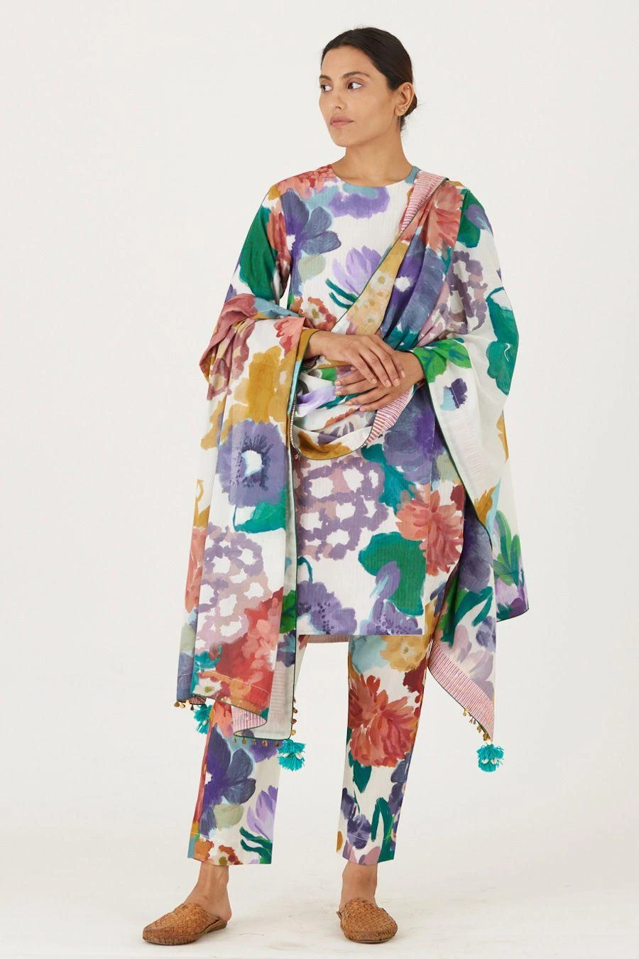 YAM Farah Floral Dupatta 2 YAM Farah Floral Dupatta - Image 2