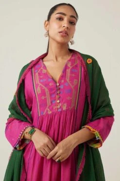 Sunira Designs Green Gulzaar Frayed Stole -Echo Clothing Store 2222323sg46 3