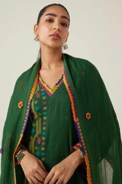Sunira Designs Green Gulzaar Lace Stole -Echo Clothing Store 2222323sg50 5