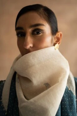 Swatti Kapoor Indigo Chanderi Mul Tasseles Scarf 5 Swatti Kapoor Indigo Chanderi Mul Tasseles Scarf -Echo Clothing Store 233swk7 3