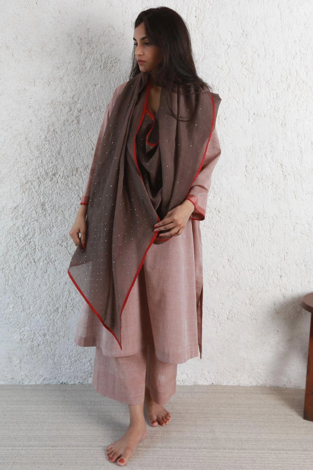 Kishmish Tobacco & Red Sparkle Scarf 1 Kishmish Tobacco & Red Sparkle Scarf