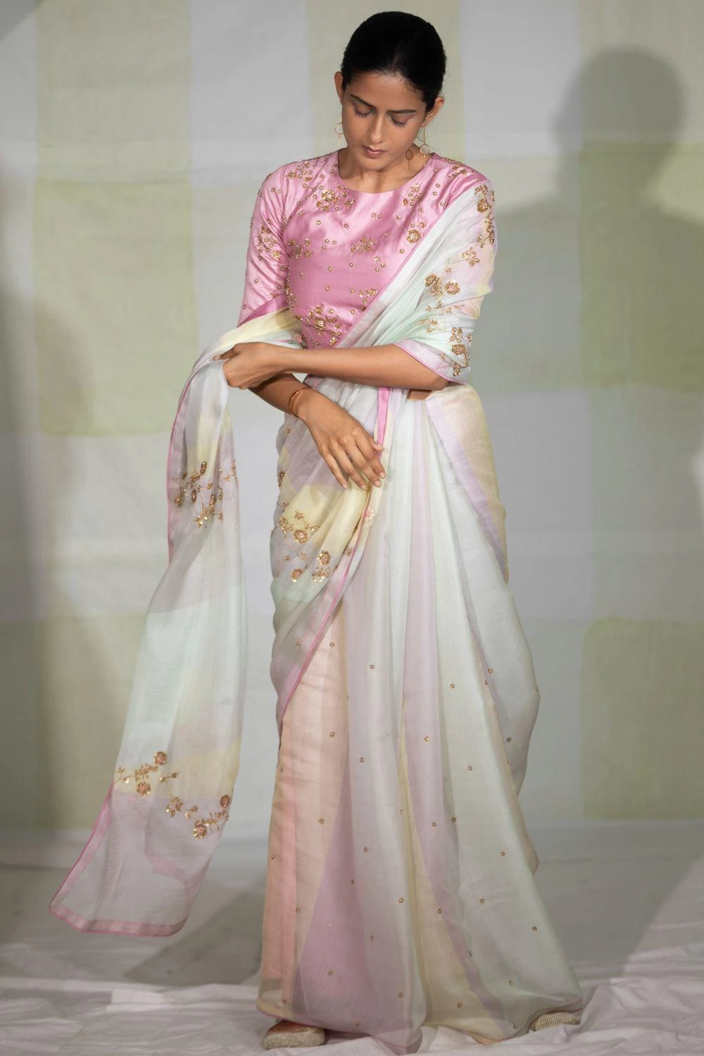 Deep Thee Multi-coloured Pastel Silk Sari Set 2 Deep Thee Multi-coloured Pastel Silk Sari Set - Image 2