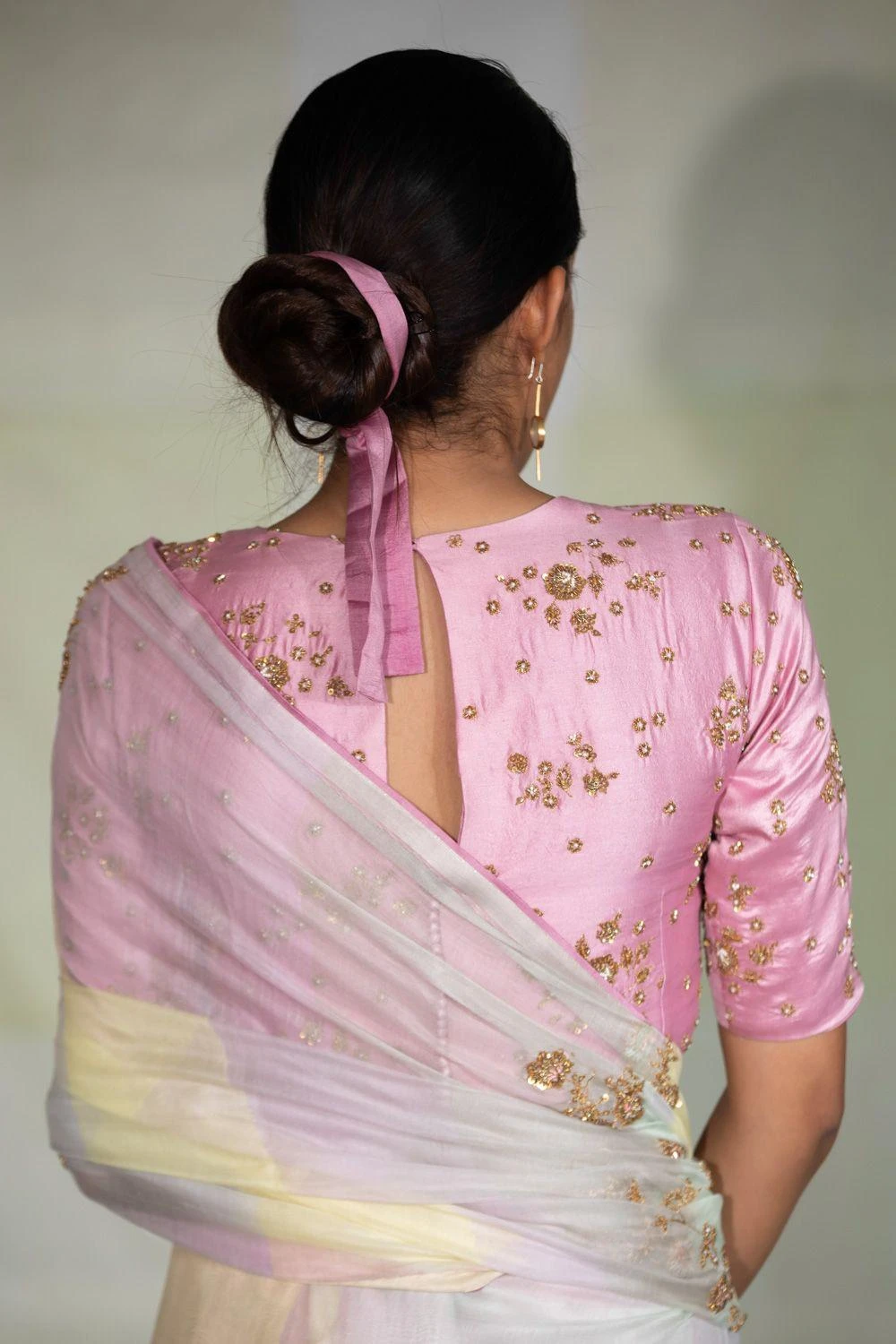 Deep Thee Multi-coloured Pastel Silk Sari Set 5 Deep Thee Multi-coloured Pastel Silk Sari Set - Image 5