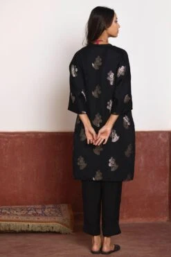 Shorshe Shahi Kurta Set In Black Banarasi Brocade -Echo Clothing Store 261223she11 4