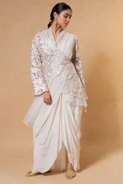 Aikeyah Eloise Floral Embroidered Jacket Set In Ivory