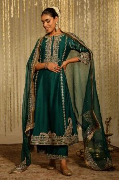 Echo Clothing Store 47 Sheetal Batra Sabirah Verdant Green Floral Embellished Kurta Set